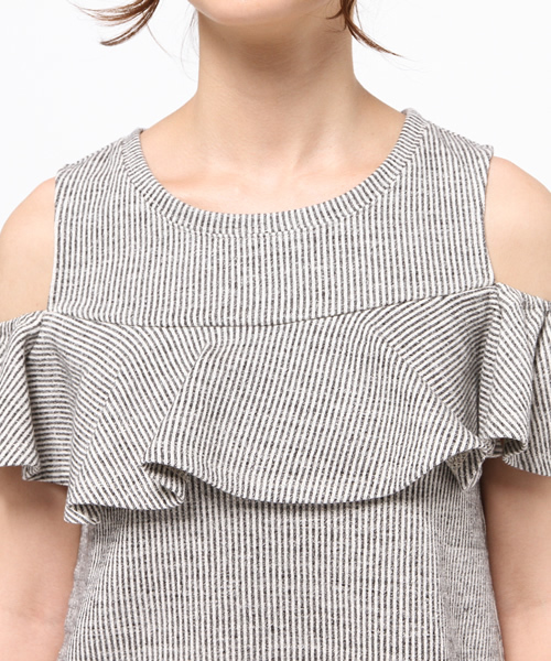 ROSE BUD（ローズバッド）の「LCTT-15189 RUFFLE SLV-LESS TOP（Tシャツ/カットソー・レディース・ブルー/ブラック・ONE SIZE）」の6枚目の写真