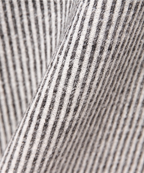 ROSE BUD（ローズバッド）の「LCTT-15189 RUFFLE SLV-LESS TOP（Tシャツ/カットソー・レディース・ブルー/ブラック・ONE SIZE）」の3枚目の写真