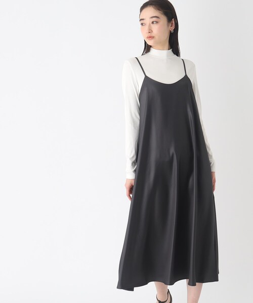 OPAQUE.CLIP(オペークドットクリップ)の「◆レザーライクサテン キャミワンピース【洗濯機洗い可】(ワンピース・レディース・グレー系その他/サンドベージュ・38/40)」の15枚目の写真