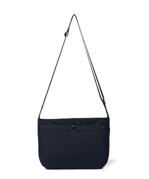 BEAMS DESIGN(ビームス デザイン)の「BEAMS DESIGN(ビームスデザイン) EVERYWHERE ショルダーバッグ(M)(ショルダーバッグ・メンズ・カーキ/ブラウン/レッド/ブラック/ブルーグリーン・FREE)」の15枚目の写真
