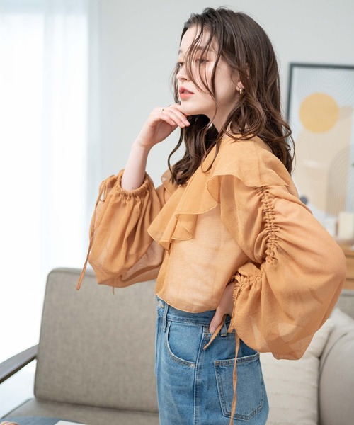 WEGO（ウィゴー）の「WEGO/2WAYドロストスリーブフリルブラウス（シャツ/ブラウス・レディース・アイボリー/ライトブラウン・FREE）」の21枚目の写真