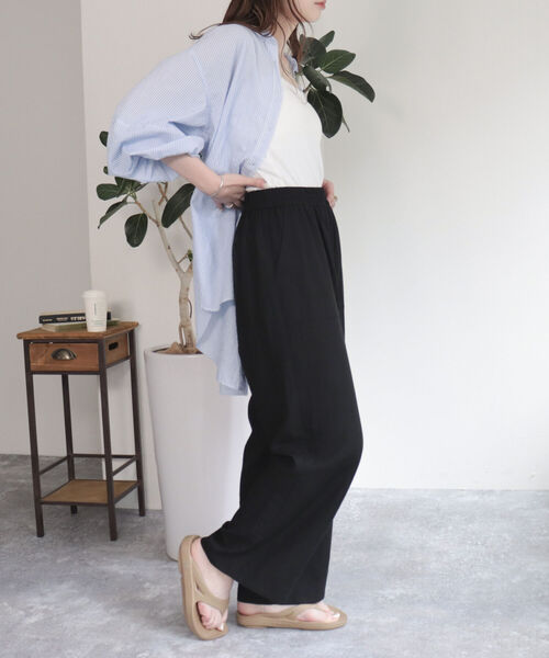 fredy emue（フレディエミュ）の「シルキーリネンブレンドセミワイドパンツ（その他パンツ・レディース・カーキ/ブラック/ベージュ・36/34/38）」の20枚目の写真