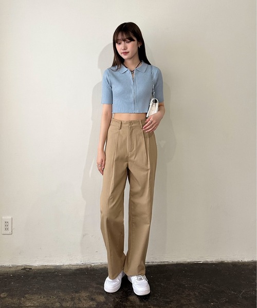 EPIMI E'PIMMY（エピミエピミー）の「衿付きリブジップニット（ニット/セーター・レディース・ピンクベージュ/オフホワイト/チャコールグレー/ブルー・MEDIUM）」の16枚目の写真