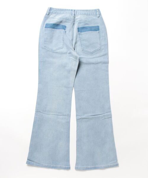 e-zakkamania stores（イーザッカマニアストアーズ）の「デニム フレアパンツ（デニムパンツ・レディース・ネイビー/ライトブルー・M/L）」の4枚目の写真