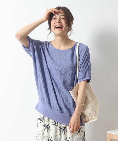 DRESKIP(ドレスキップ)の「◆ゆるっと楽ちん しぼしぼドルマンブラウス(シャツ/ブラウス・レディース・ピンク系/ナチュラル/オフホワイト/ブルー/イエロー/ブラック・00)」の5枚目の写真