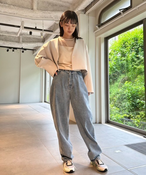 emmi（エミ）の「【emmi atelier】ダンボールニットクロップドジャケット（ノーカラージャケット・レディース・ブラック/オフホワイト・0/1）」の15枚目の写真