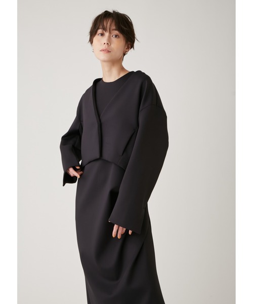 emmi（エミ）の「【emmi atelier】ダンボールニットクロップドジャケット（ノーカラージャケット・レディース・ブラック/オフホワイト・0/1）」の9枚目の写真