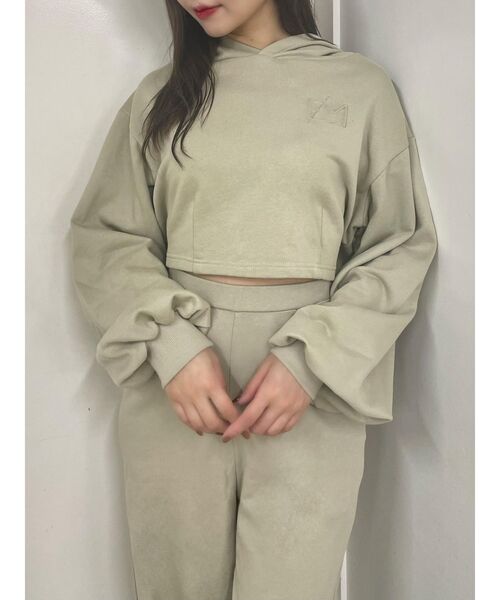 EATME（イートミー）の「EMロゴショートフーディ（セットアップ可能）（パーカー・レディース・ブラック/アイボリー/グリーン・FREE）」の8枚目の写真