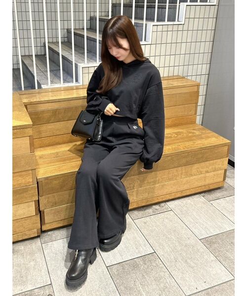 EATME（イートミー）の「EMロゴショートフーディ（セットアップ可能）（パーカー・レディース・ブラック/アイボリー/グリーン・FREE）」の15枚目の写真