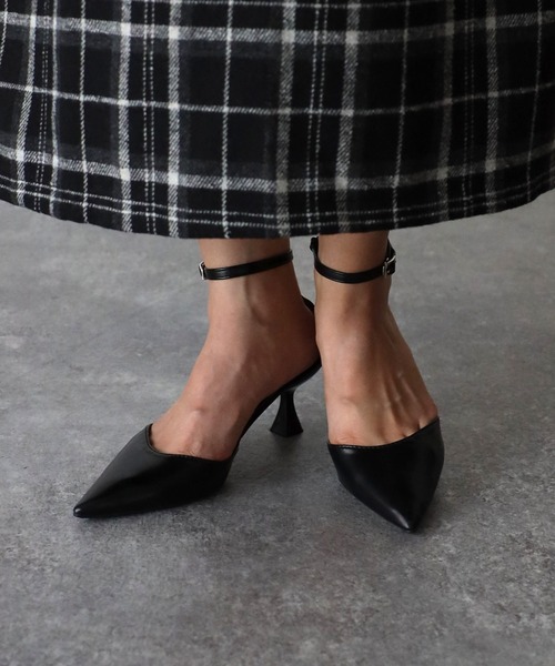 Riberry（リベリー）の「アンクルストラップミュール（パンプス・レディース・ブルー/ホワイト/ブラック・LARGE/MEDIUM）」の3枚目の写真