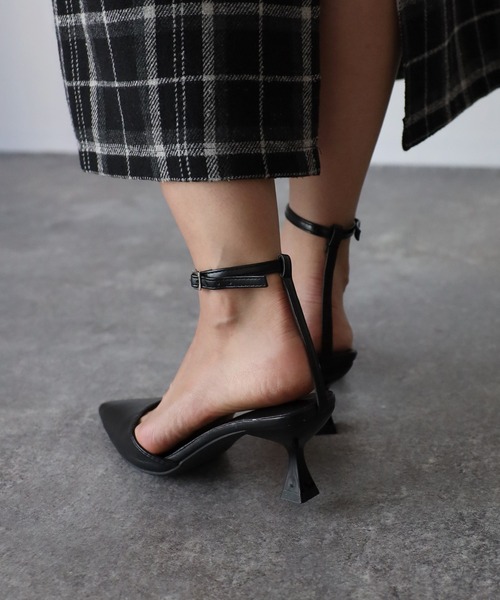 Riberry（リベリー）の「アンクルストラップミュール（パンプス・レディース・ブルー/ホワイト/ブラック・LARGE/MEDIUM）」の6枚目の写真