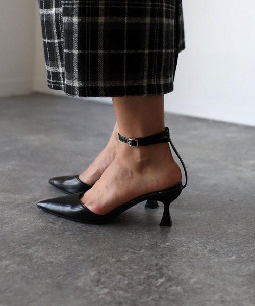 Riberry（リベリー）の「アンクルストラップミュール（パンプス・レディース・ブルー/ホワイト/ブラック・LARGE/MEDIUM）」の7枚目の写真