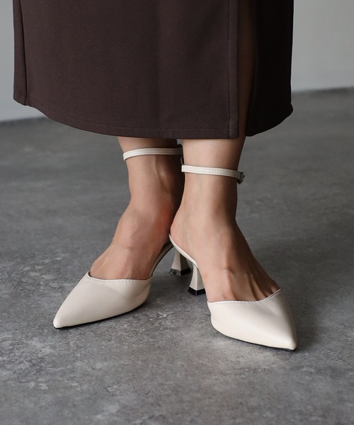 Riberry（リベリー）の「アンクルストラップミュール（パンプス・レディース・ブルー/ホワイト/ブラック・LARGE/MEDIUM）」の13枚目の写真