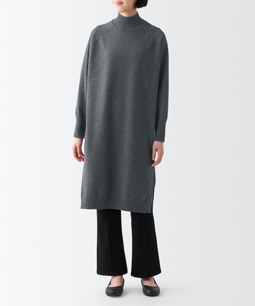 無印良品(ムジルシリョウヒン)の「洗えるニットハイネックワンピース(ワンピース・レディース・オフホワイト/ブラック/ダークグレー・XL/M/S/L)」の3枚目の写真