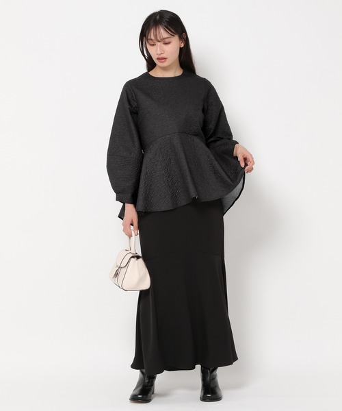 mysty woman(ミスティウーマン)の「ペプラムジャガードチュニックブラウス 976663(Tシャツ/カットソー・レディース・モカ/アイボリー/ブラック・FREE)」の9枚目の写真