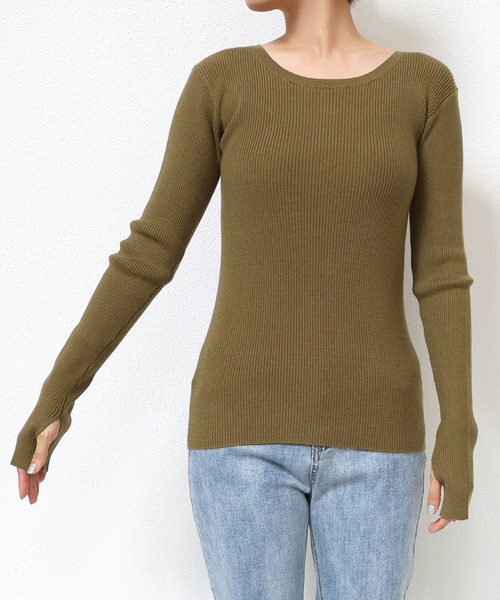 andme(アンドミー)の「【新色追加】サムホール長袖リブニットトップス(ニット/セーター・レディース・ブラウン/ブラック/ブルー系その他/オレンジ/カーキ/ホワイト×ブラック/オフホワイト/ベージュ系その他/ブラック×ホワイト/チャコールグレー/レッド/ネイビー/ブラウン系その他・L/M)」の15枚目の写真