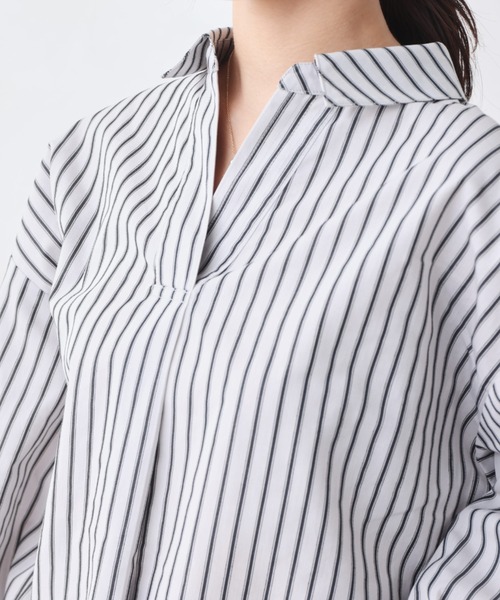 Chez toi(シェトワ)の「BACKギャザースキッパーシャツ(シャツ/ブラウス・レディース・キャメル/アイボリー/ネイビー/グレー・FREE)」の16枚目の写真