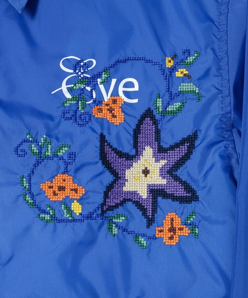 KHOKI（コッキ）の「Cross-stitch coach jacket（その他アウター・メンズ・ブルー/イエロー/ホワイト/グリーン・2/3）」の8枚目の写真