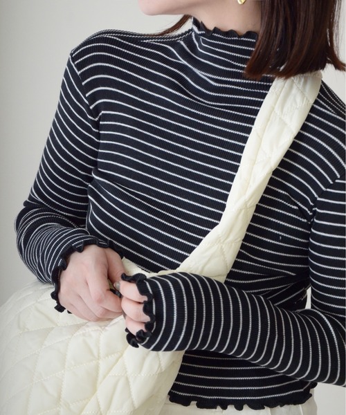 ibeul_（イベール）の「ハイネックメローボーダー長袖ニットトップス（ニット/セーター・レディース・ブラウン/ホワイト/ブラック/アイボリー/グレー・FREE）」の5枚目の写真