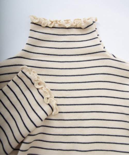 ibeul_（イベール）の「ハイネックメローボーダー長袖ニットトップス（ニット/セーター・レディース・ブラウン/ホワイト/ブラック/アイボリー/グレー・FREE）」の8枚目の写真