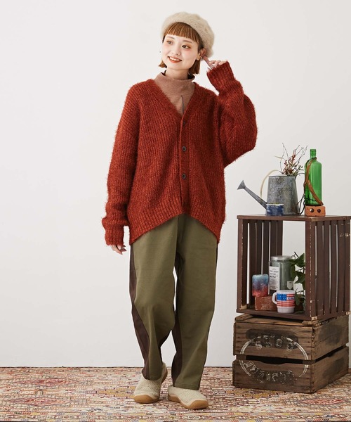 CUBE SUGAR（キューブシュガー）の「シャギーニットVネックカーディガン（カーディガン/ボレロ・レディース・レッド/チャコールグレー/パープル/イエロー・M）」の12枚目の写真