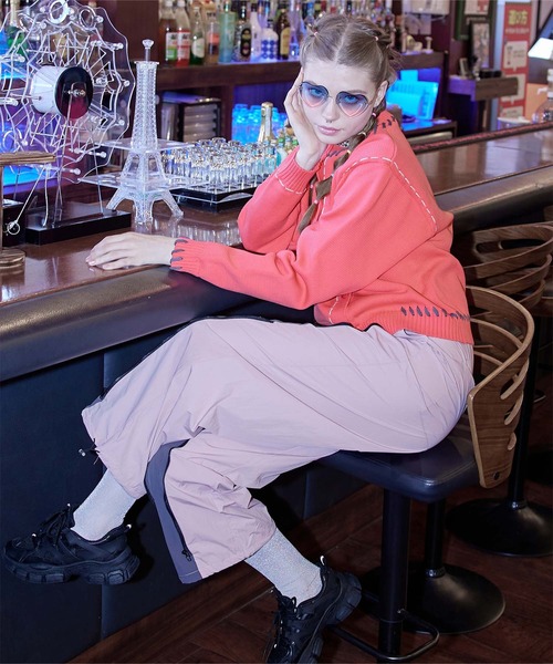 miette（ミエット）の「フロントウェーブ配色ステッチカーディガン（カーディガン/ボレロ・レディース・ブラック/ブルー/グリーン/アイボリー/ピンク・FREE）」の10枚目の写真