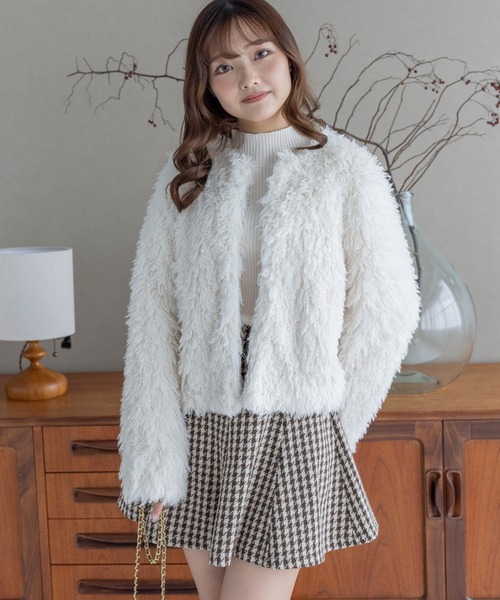 clear（クリア）の「プードルファージャケット（その他アウター・レディース・モカ/グレイッシュベージュ/アイボリー・F）」の2枚目の写真