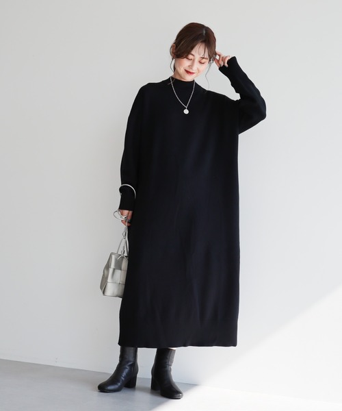AMERICAN HOLIC(アメリカンホリック)の「【WEB限定】ブラッシュヤーンモックネックニットワンピース(ワンピース・レディース・ブラック/モカ・M/L)」の22枚目の写真