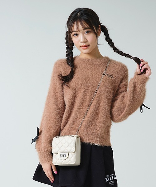 by LOVEiT（バイラビット）の「袖リボンシャギーニット（ニット/セーター・キッズ・オフホワイト/ブルー/モカ・150cm/120cm/160cm/130cm/140cm）」の4枚目の写真