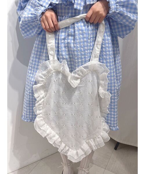 merry jenny（メリージェニー）の「シアーハートフリルトート（トートバッグ・レディース・ブラック/オフホワイト・FREE）」の5枚目の写真