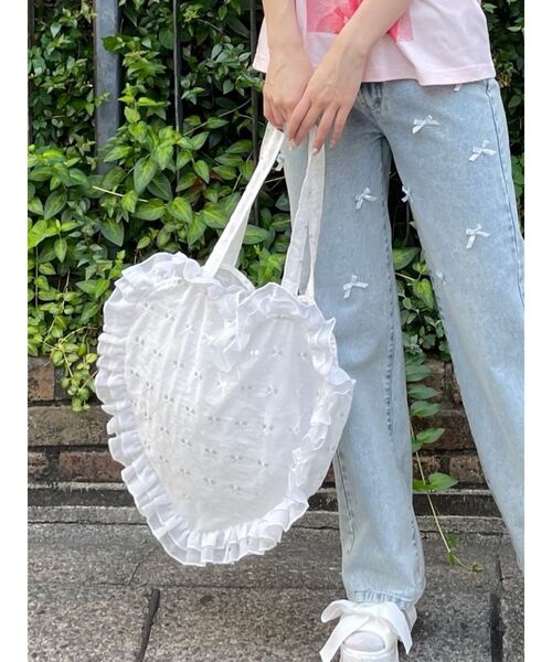 merry jenny（メリージェニー）の「シアーハートフリルトート（トートバッグ・レディース・ブラック/オフホワイト・FREE）」の2枚目の写真