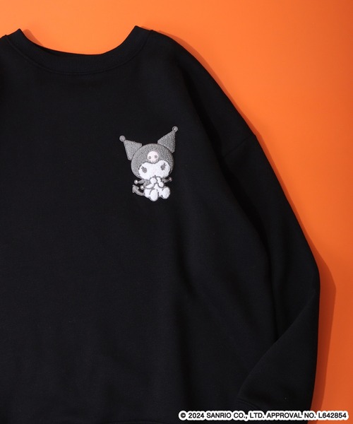 sanrio（サンリオ）の「sanrio characters サンリオキャラクターズ 裏起毛 ビッグシルエットトレーナー（スウェット・レディース・ブラック/ベージュ/ピンク系1/ピンク系2/ライトピンク/ホワイト系1/ブラック系1/ブラック系2/ブラック系3/ブルー系1/オフホワイト/カーキ/サックスブルー/クリーム/ラベンダー/オートミール/ネイビー/オレンジ/ライトグリーン/ブラック系4/ピンクベージュ/サックスブルー系1/ネイビー系1/杢グレー・F）」の4枚目の写真