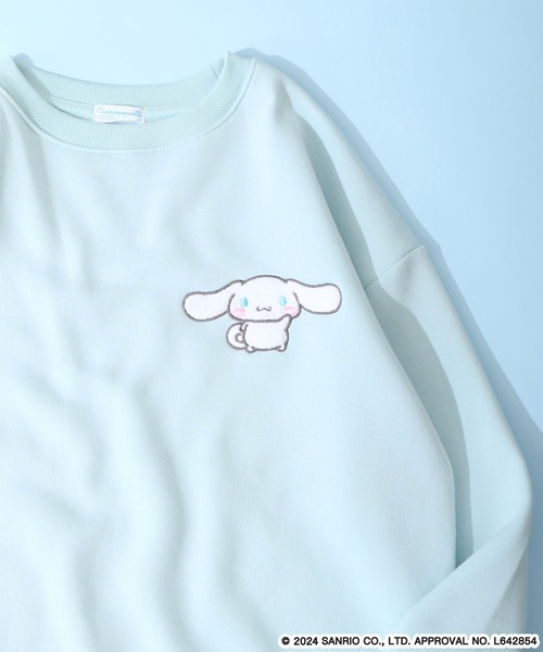 sanrio（サンリオ）の「sanrio characters サンリオキャラクターズ 裏起毛 ビッグシルエットトレーナー（スウェット・レディース・ブラック/ベージュ/ピンク系1/ピンク系2/ライトピンク/ホワイト系1/ブラック系1/ブラック系2/ブラック系3/ブルー系1/オフホワイト/カーキ/サックスブルー/クリーム/ラベンダー/オートミール/ネイビー/オレンジ/ライトグリーン/ブラック系4/ピンクベージュ/サックスブルー系1/ネイビー系1/杢グレー・F）」の15枚目の写真