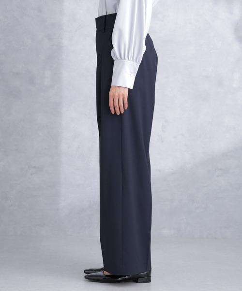 NANO universe（ナノユニバース）の「トロストレッチ2タックワイドパンツ（セットアップ可）（スラックス・レディース・ライトグレー/ネイビー・S/M）」の20枚目の写真