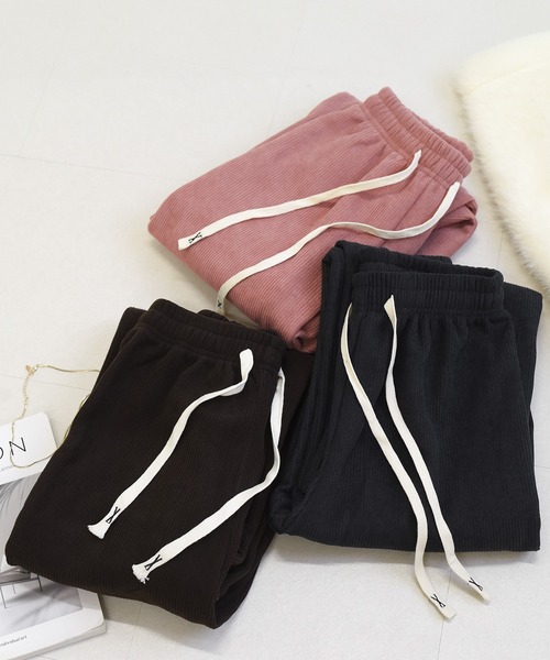 DAY CLOSET（デイ クローゼット）の「【裏起毛/大きいサイズ有/ウエストゴム調整紐付き】冬に暖かコーデュロイワイドシルエットパンツ レディース（その他パンツ・レディース・ダークネイビー/ピンク/アイボリー/ブラック/ブラウン/ダークグレー・M/S/XL/L）」の15枚目の写真