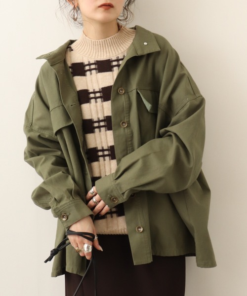 Chiaro（キアロ）の「chiaro 配色ハイネックニット（ニット/セーター・レディース・グリーン/オフホワイト/ネイビー・40）」の2枚目の写真