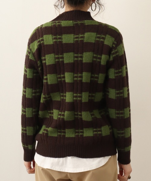 Chiaro（キアロ）の「chiaro 配色ハイネックニット（ニット/セーター・レディース・グリーン/オフホワイト/ネイビー・40）」の7枚目の写真