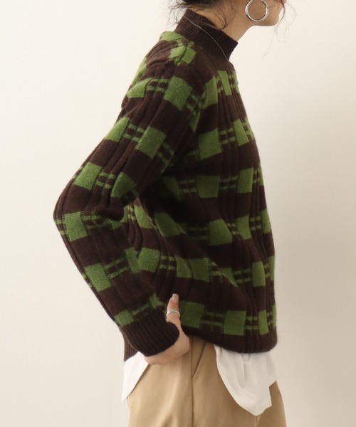 Chiaro（キアロ）の「chiaro 配色ハイネックニット（ニット/セーター・レディース・グリーン/オフホワイト/ネイビー・40）」の18枚目の写真