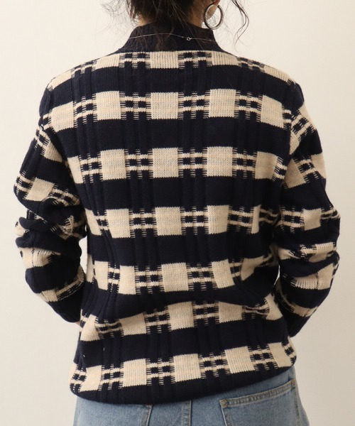 Chiaro（キアロ）の「chiaro 配色ハイネックニット（ニット/セーター・レディース・グリーン/オフホワイト/ネイビー・40）」の10枚目の写真