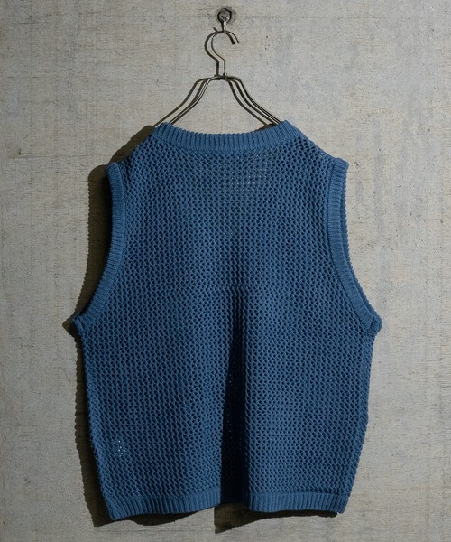 JOHN'S CLOSET（ジョンズクローゼット）の「【a】クロシェポケット オーバーサイズ メッシュベスト（ベスト・メンズ・アイボリー/ブラック/ブルー・MEDIUM/LARGE）」の17枚目の写真