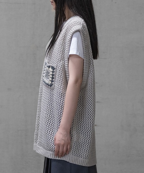 JOHN'S CLOSET（ジョンズクローゼット）の「【a】クロシェポケット オーバーサイズ メッシュベスト（ベスト・メンズ・アイボリー/ブラック/ブルー・MEDIUM/LARGE）」の19枚目の写真