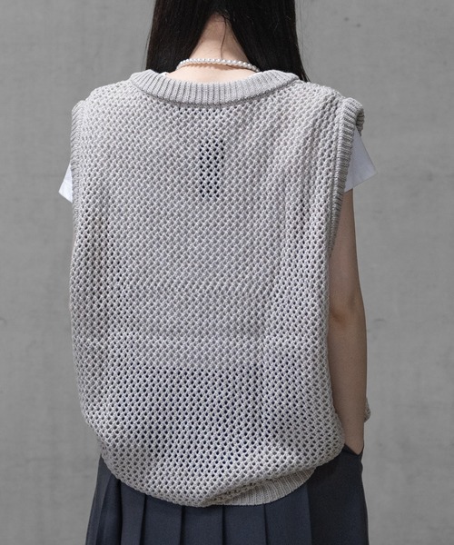 JOHN'S CLOSET（ジョンズクローゼット）の「【a】クロシェポケット オーバーサイズ メッシュベスト（ベスト・メンズ・アイボリー/ブラック/ブルー・MEDIUM/LARGE）」の20枚目の写真