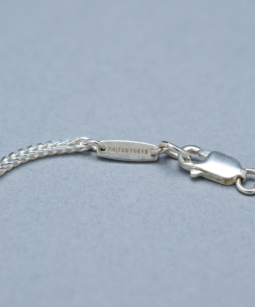 UNITED TOKYO（ユナイテッドトウキョウ）の「SLV925 Twist プレーンプレスレット（ブレスレット・メンズ・シルバー・FREE）」の7枚目の写真