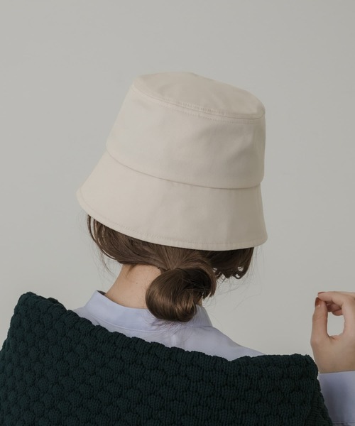 SMELLY(スメリー)の「ダウンブリムバケットハット(ハット・レディース・モカ/アイボリー/ブラック・-)」の10枚目の写真