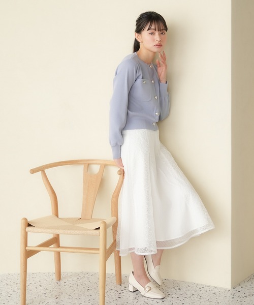 TRUDEA(トルディア)の「スポンディッシュメタルボタンカーディガン(カーディガン/ボレロ・レディース・ネイビー/アイボリー/グレイッシュベージュ/サックスブルー・MEDIUM/LARGE)」の20枚目の写真