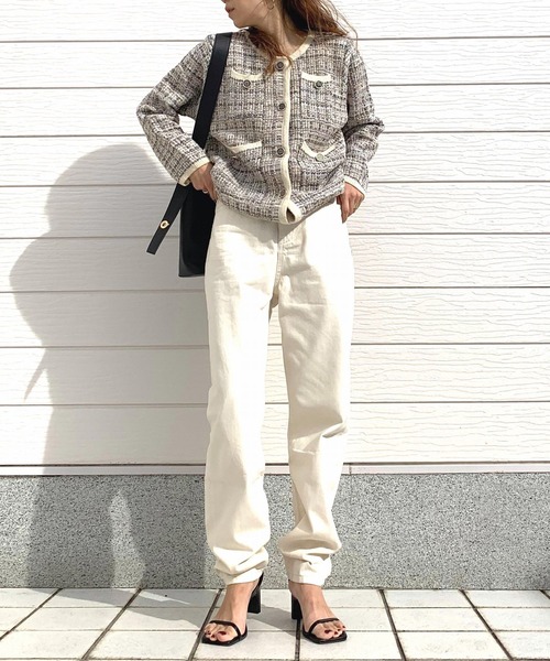 Q（キュー）の「テーパードデニム（デニムパンツ・レディース・アイボリー・MEDIUM/SMALL）」の6枚目の写真