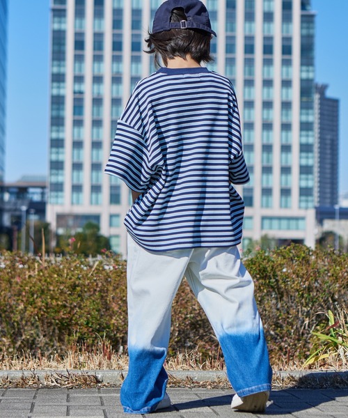 PAIRMANON STREET（ペアマノンストリート）の「【PAIRMANON STREET】グラデーション ブリーチ ワイド ストレート デニム パンツ（デニムパンツ・キッズ・インディゴブルー/ブラック・160/140/90/150/120/100/110/130）」の13枚目の写真