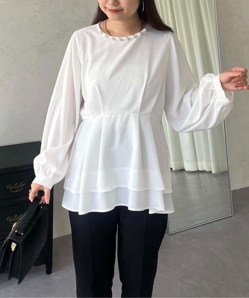 美品 Salire♡ペプラムブラウス prose verse（プロズヴェール）の「袖2wayえりパールWフリルペプラム