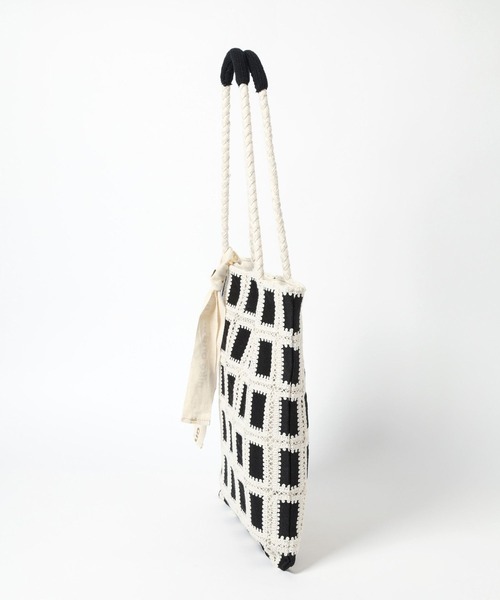 niko and...（ニコアンド）の「オリジナルレース編みトートバッグ（トートバッグ・レディース・ホワイト/ブラック/ラベンダー/グリーン/ブルー/マスタード・0）」の22枚目の写真