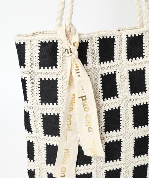 niko and...（ニコアンド）の「オリジナルレース編みトートバッグ（トートバッグ・レディース・ホワイト/ブラック/ラベンダー/グリーン/ブルー/マスタード・0）」の17枚目の写真
